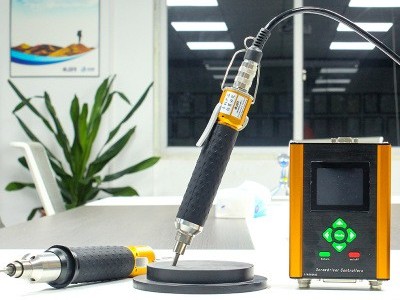 伺服電批加上機(jī)器人視覺，究竟是什么效果？-堅(jiān)豐股份